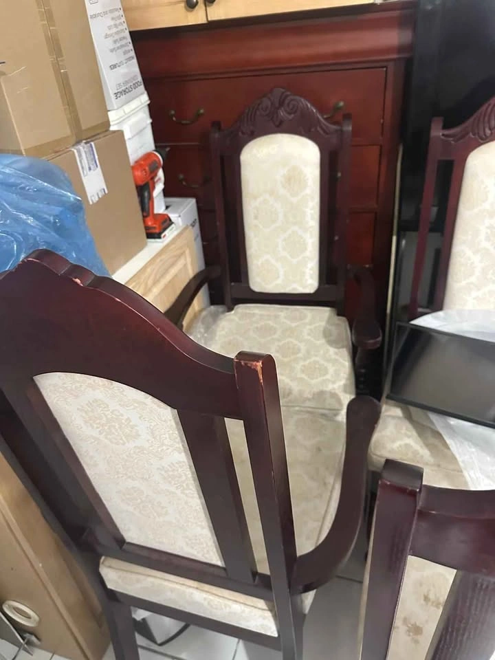 Traditional Mahogany Finish Dining Set with 6 Chairs - photo 4
