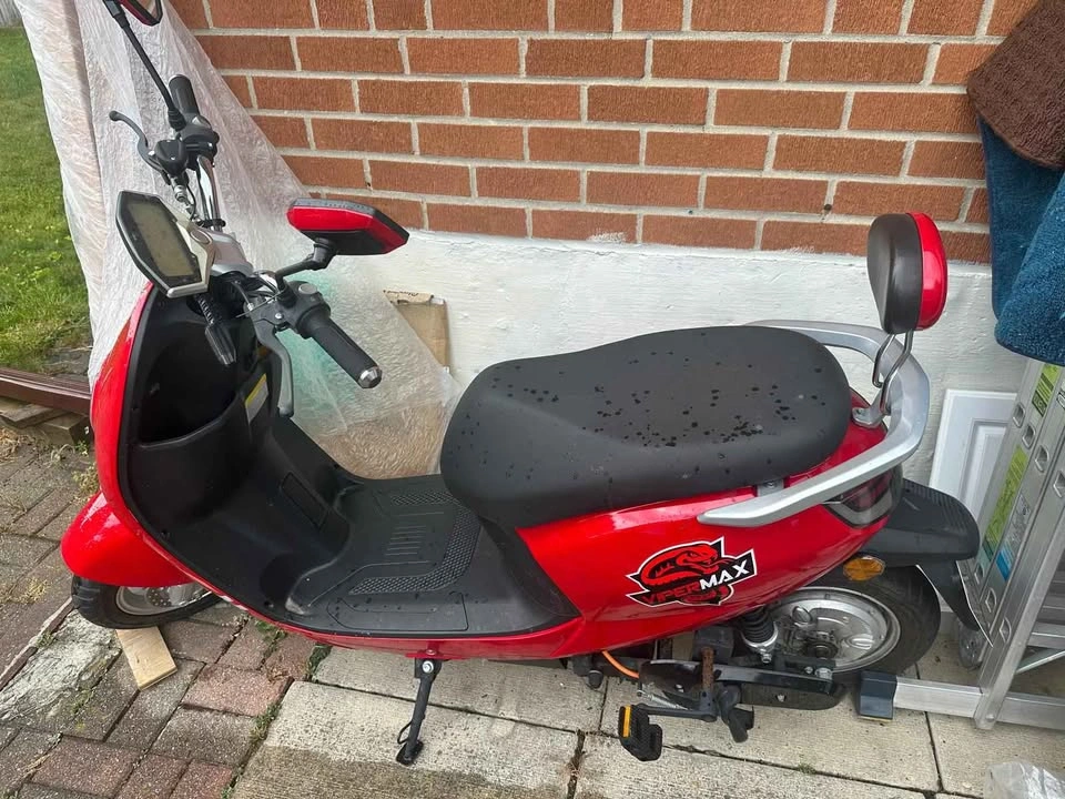Vipermax Electric Scooter - photo 2