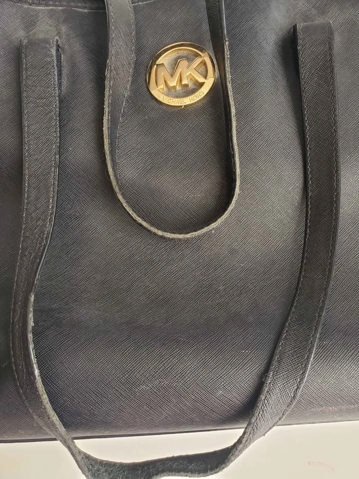 Michael Kors Large Black Tote Bag - photo 4
