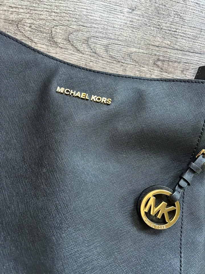 Michael Kors Black Purse - photo 5