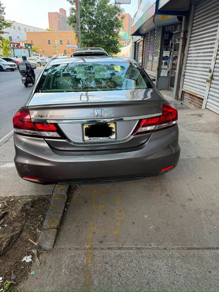 2013 Honda Civic · LX Sedan 4D - photo 2