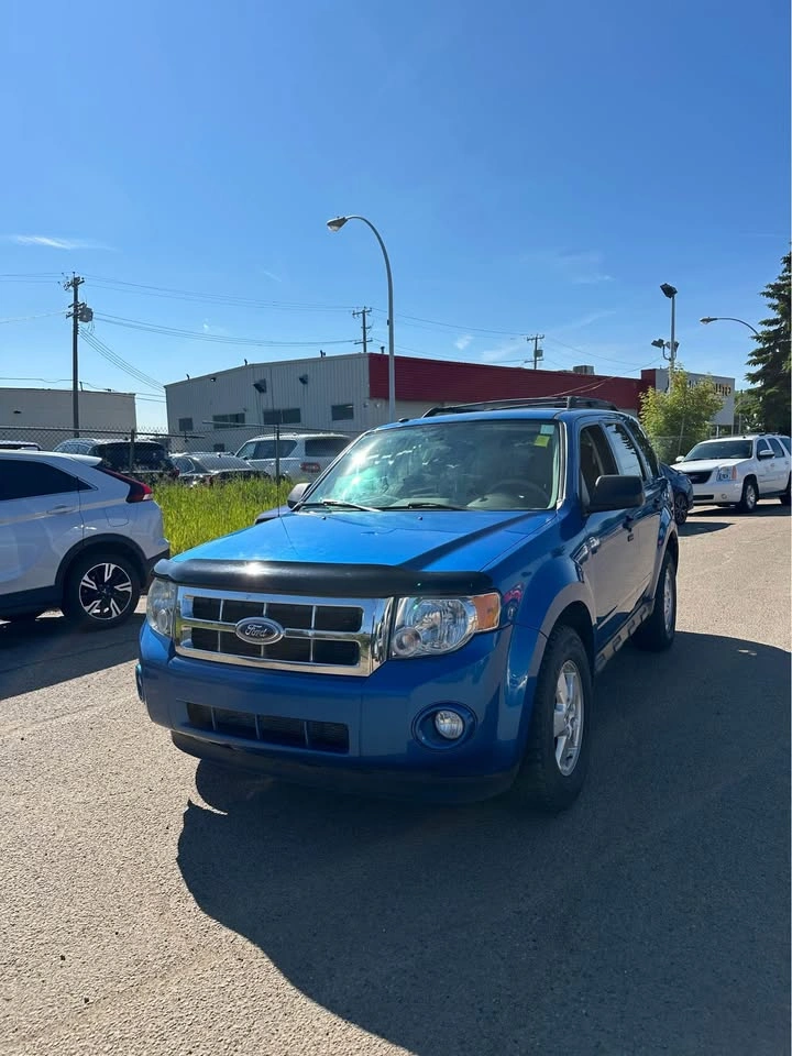 2011 Ford Escape - photo 2