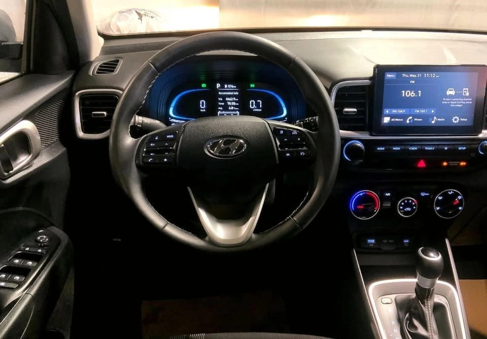 2025 Hyundai Venue Preferred - photo 4