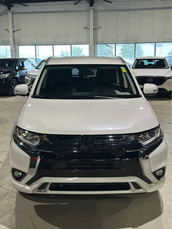 2019 Mitsubishi Outlander PHEV - photo 2