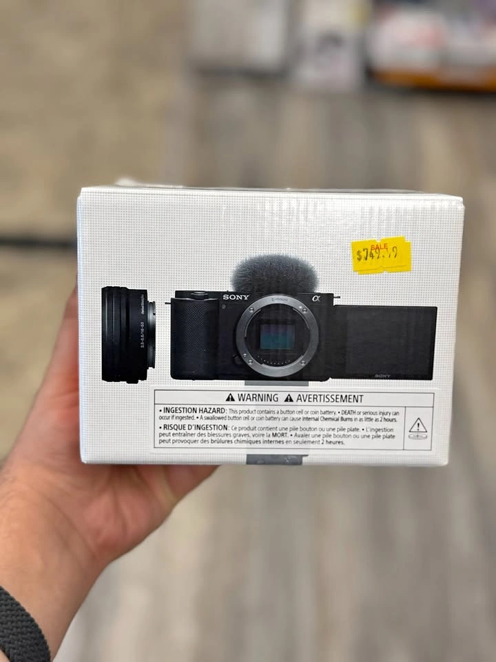 Sony ZV-E10 Mirrorless Camera with 16-50mm Lens Kit