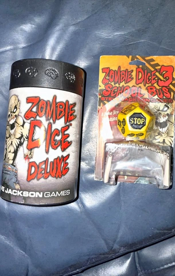 New Zombie Dice game + Zombie Bus school bus dice game
