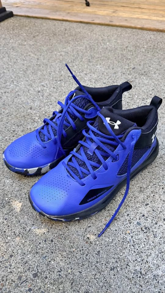 Under Armour Lockdown 5 Basketball Shoes (Like New) - Men's 8 /