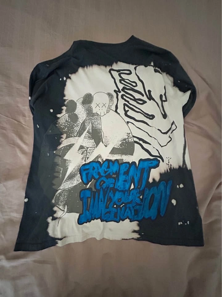 Travis Scott Cactus Jack x KAWS x Fragment Bleached Tee - photo 3