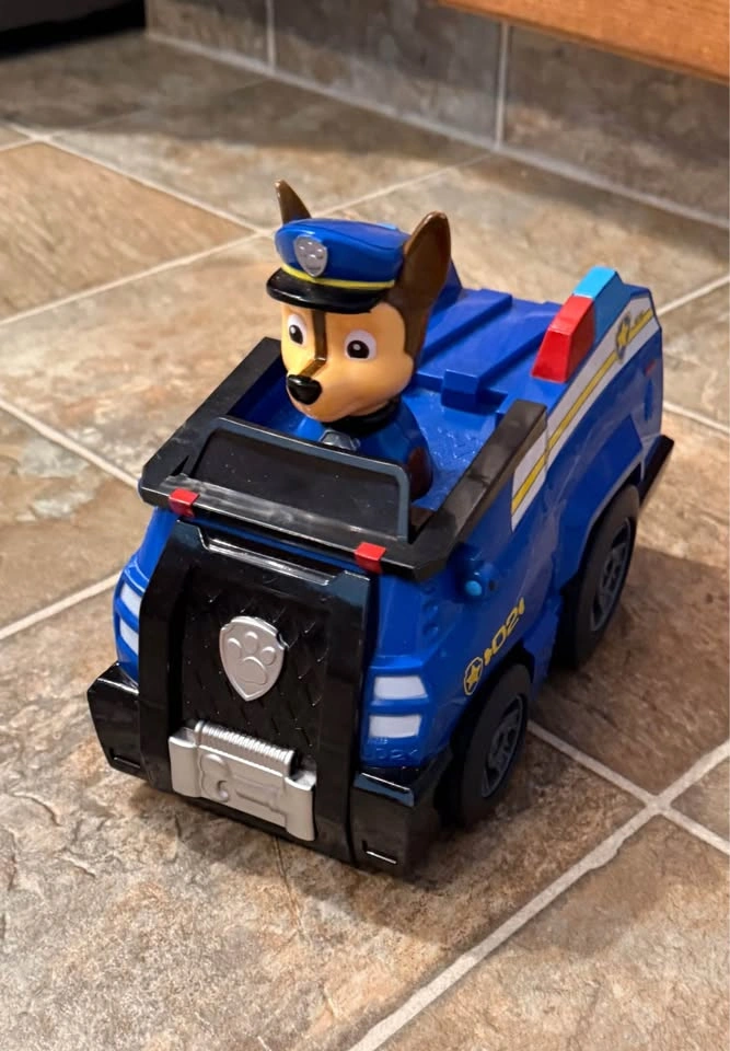 Paw Patrol Chase Remote Control Police Cruiser - photo 2