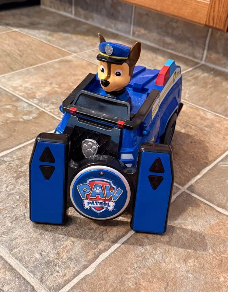 Paw Patrol Chase Remote Control Police Cruiser - photo 3