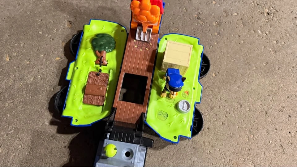 Paw Patrol Chase Ride 'n' Rescue Transforming Police Cruiser - photo 3