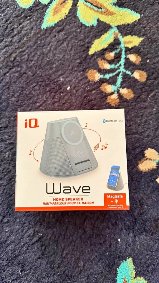 iQ MagSafe Wireless Speaker & Charger – Brand New