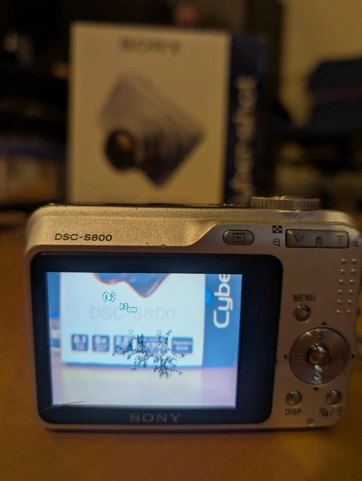 Sony DSC S800 Digital Camera - photo 3
