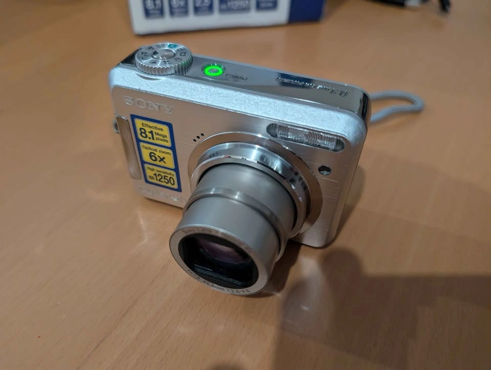 Sony DSC S800 Digital Camera - photo 5