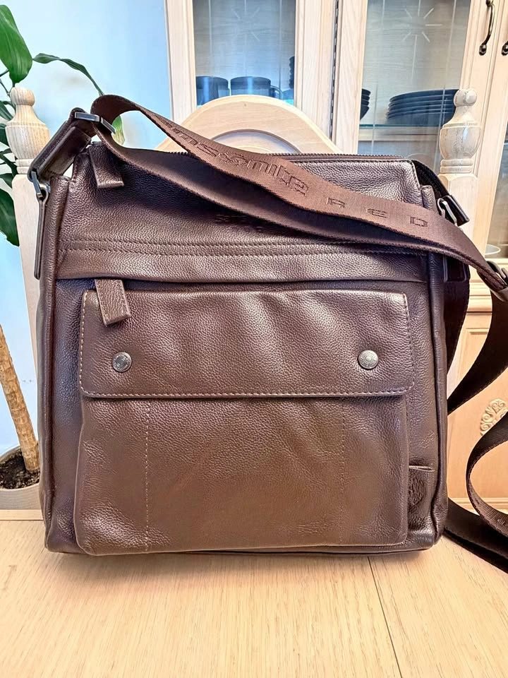 Samsonite red messenger bag for men