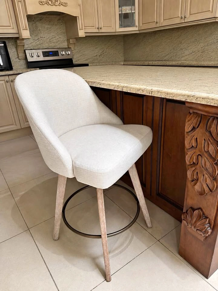 Ashley Furniture Counter Height Bar Stool