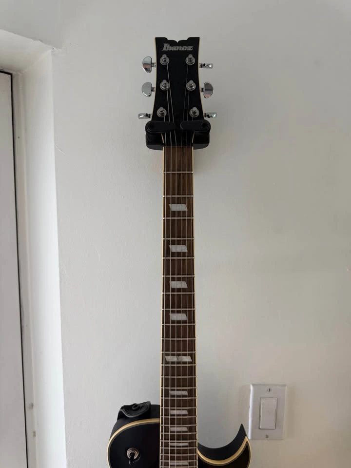 Ibanez Les Paul style guitar - photo 3