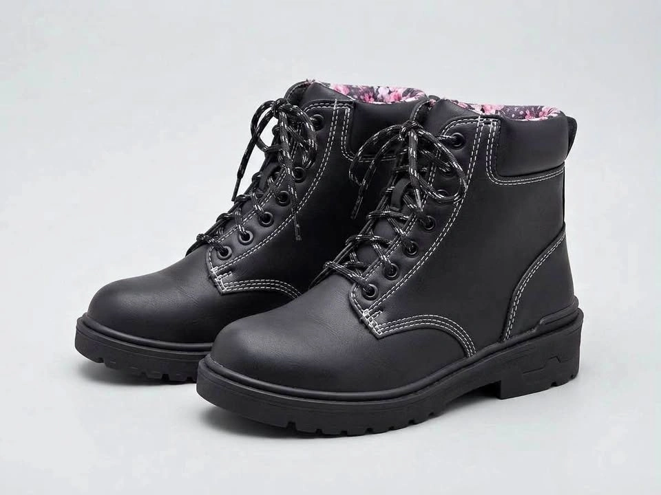 Brand New Women's Safety Boots - Size 7