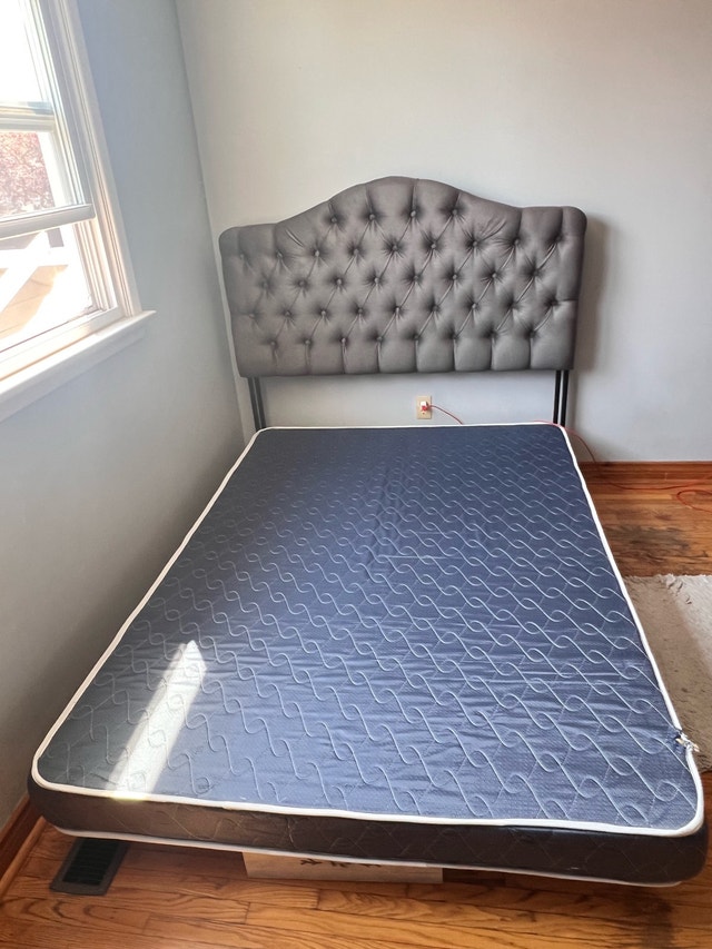 Bed Frame with Tufted Headboard. Pick up at Yonge-Eglinton - photo 3