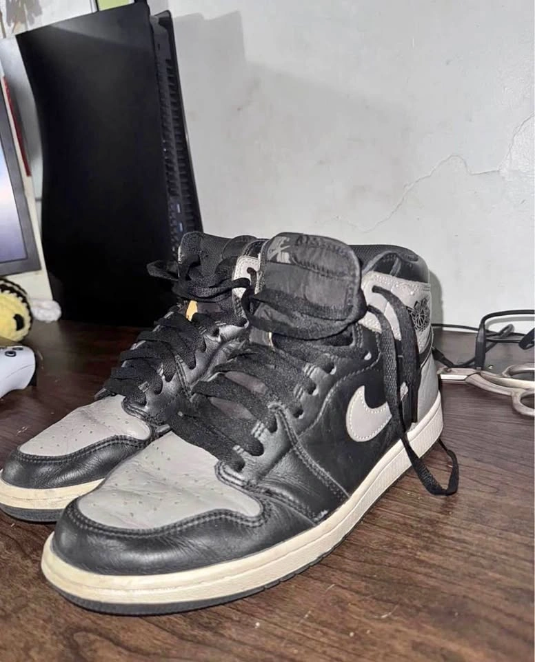 Jordan 1 High Shadow size 8.5