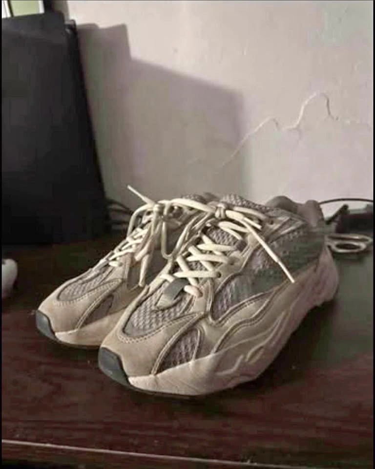 Yeezy Boost 700 V2 Static Reflective Size 8.5