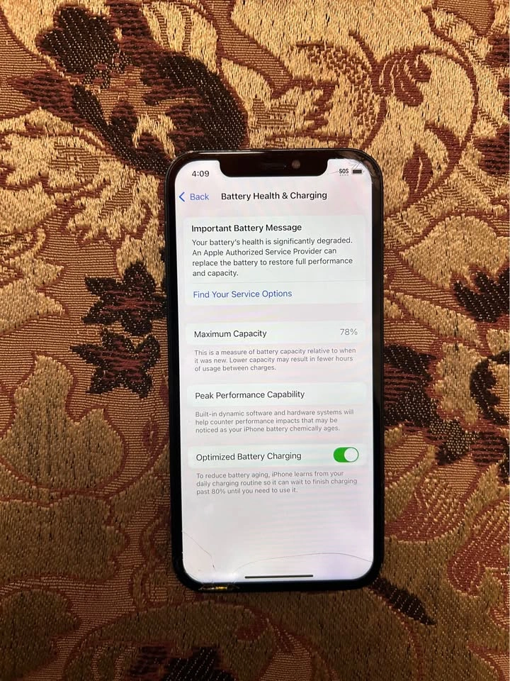 Unlocked iPhone 12 - photo 2