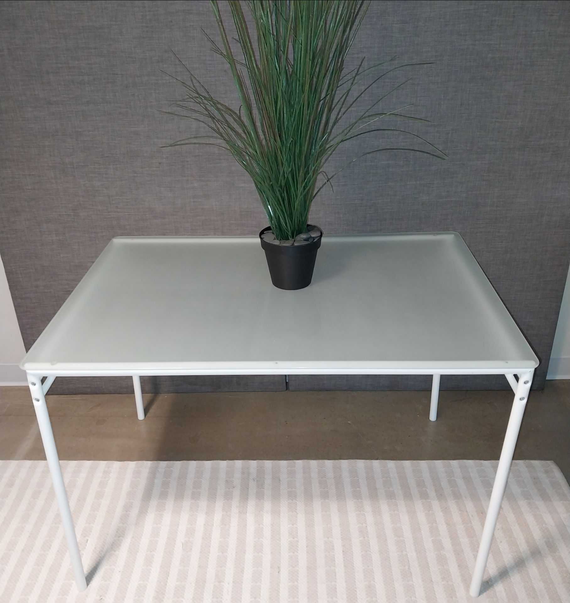 IKEA LYRESTAD Frosted Glass White Table – Excellent Condition - photo 5