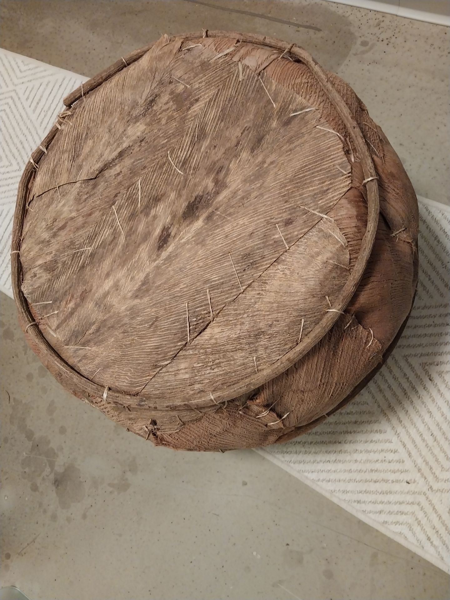 Large Handcrafted Natural Fiber Basket - photo 5