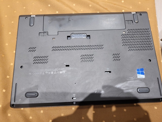 Lenovo ThinkPad T460 - 6th Generation - photo 3