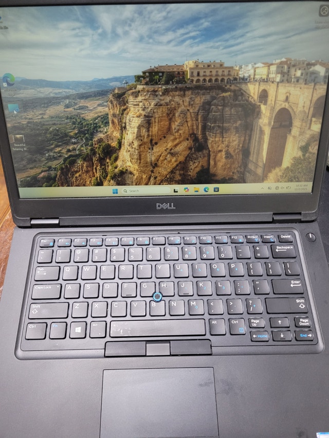 Laptop DELL Latitude 5490 - i7-8th