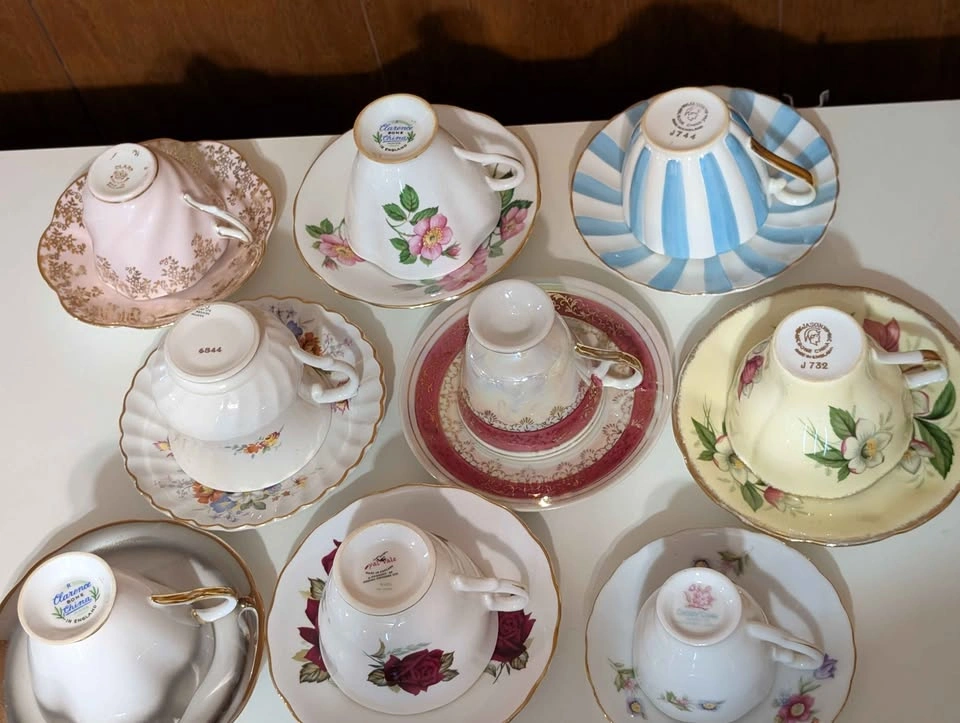 Vintage English Bone China Teacup and Saucer Sets - Lot of 9 - photo 3
