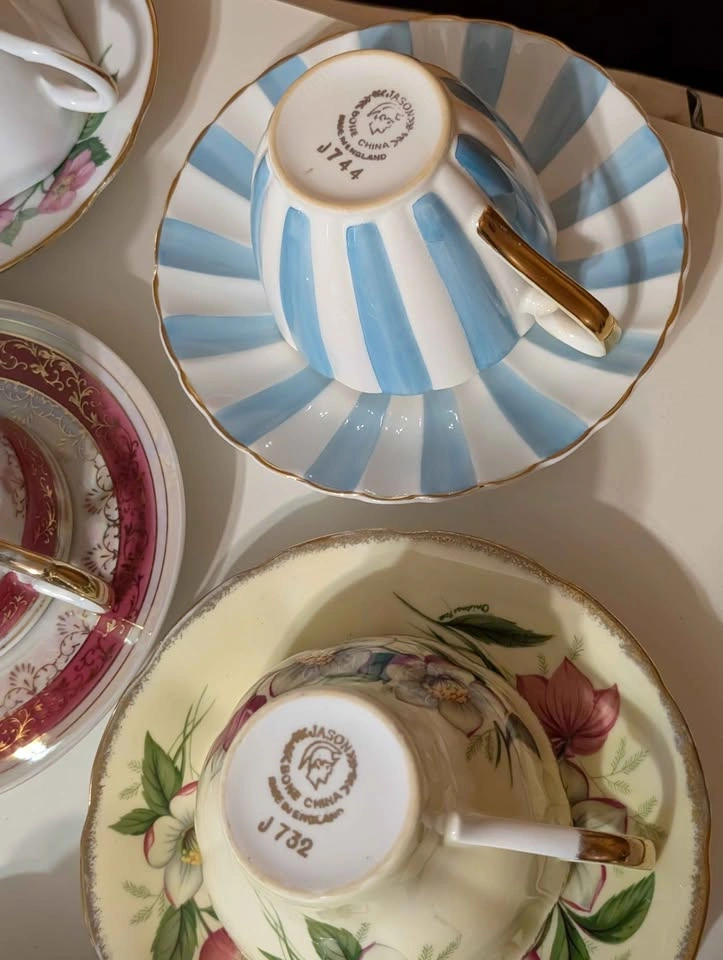 Vintage English Bone China Teacup and Saucer Sets - Lot of 9 - photo 5