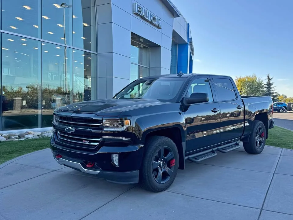 2018 Chevrolet Silverado 1500 LTZ thumbnail