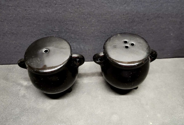 New Salt and Pepper Shakers Cauldron Shaped