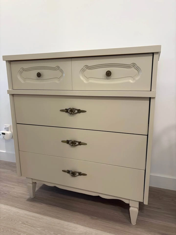 4-Drawer Dresser - photo 2
