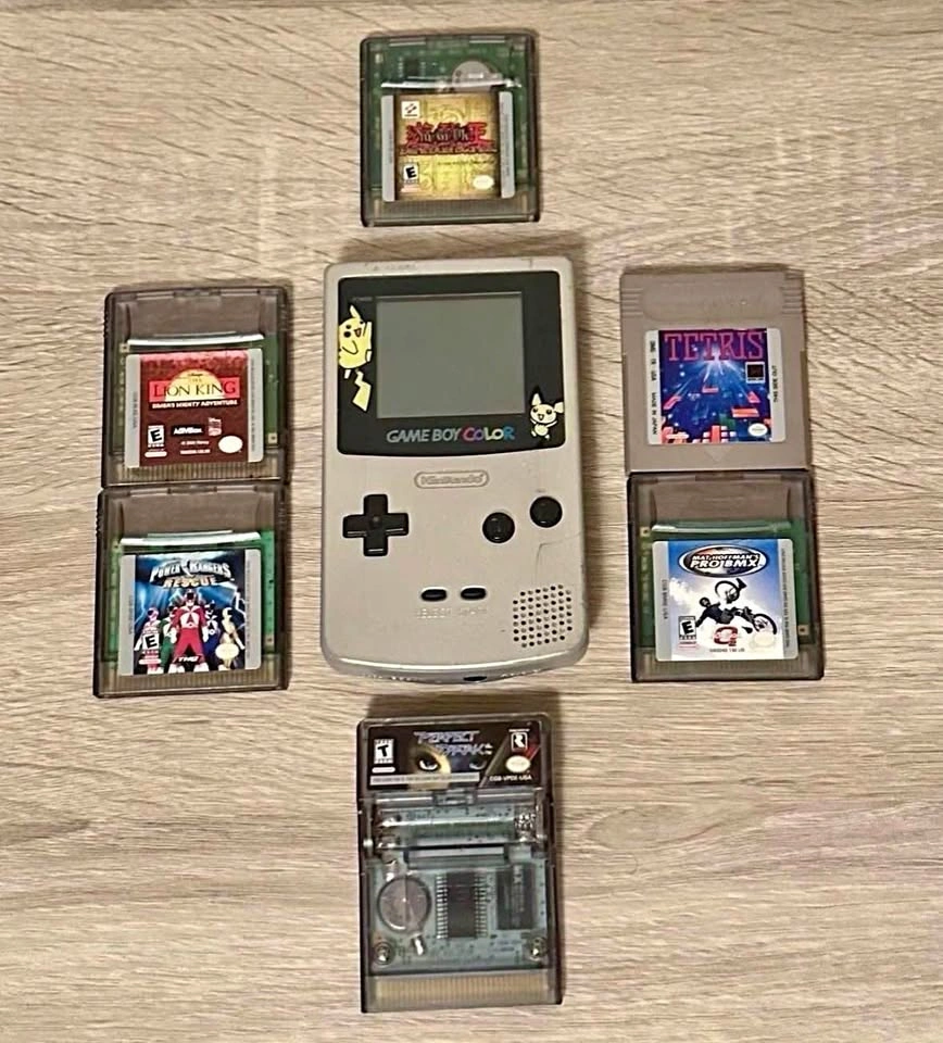 Game Boy Color Pokémon Limited Edition Bundle