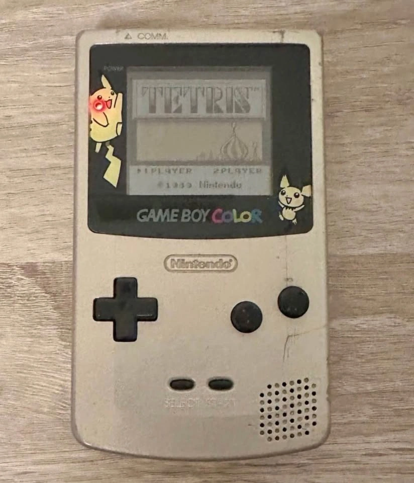 Game Boy Color Pokémon Limited Edition Bundle - photo 2