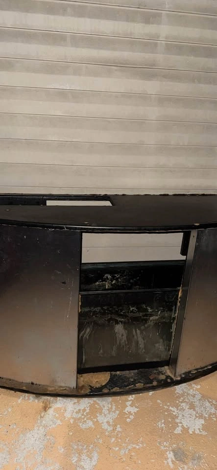 90 gal Bow Front Glass Aquarium with Stand - photo 2