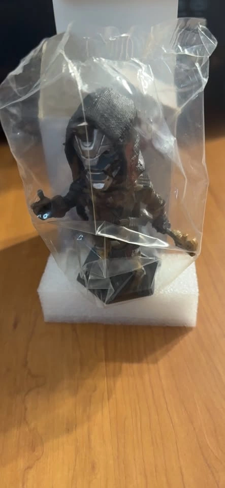 Destiny Cayde-6 Collectible Figure - photo 3