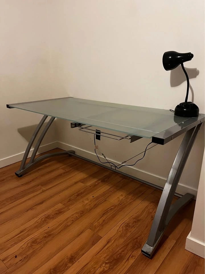 Glass top desk - photo 2