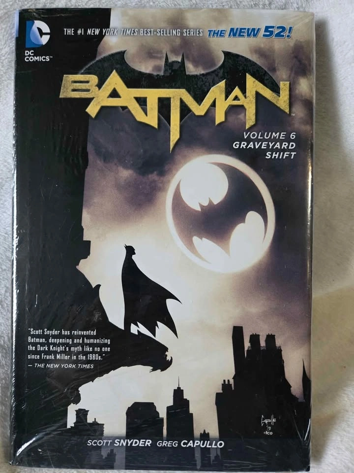 Batman Volume 6: Graveyard Shift Graphic Novel - photo 3
