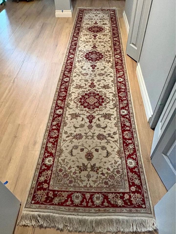 Traditional Indian Jaipur Handmade Runner Rug - Red and Cream