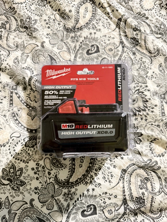 milwaukee m18 xc6.0 battery brand new