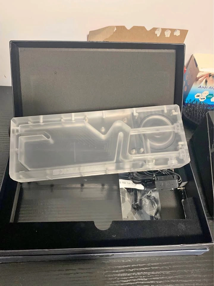 New Phanteks Glacier R220C Reservoir with DDC Pump