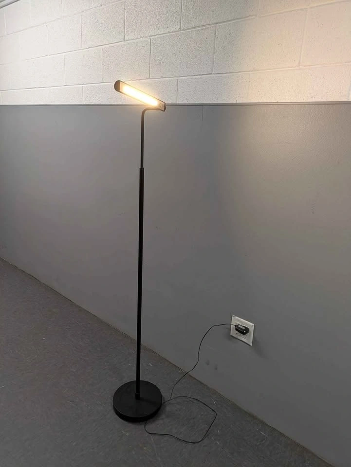 Floor LED lamp - photo 3