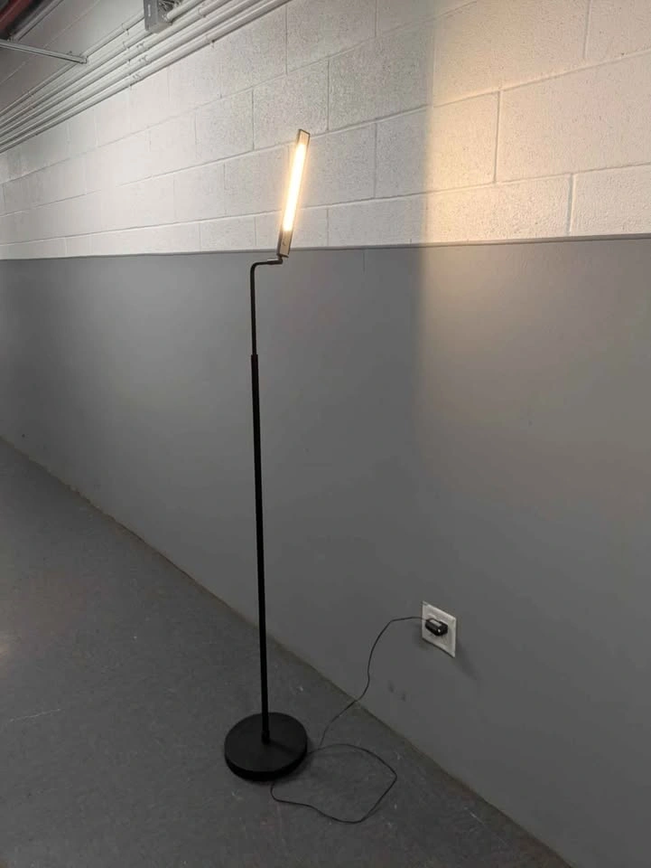 Floor LED lamp - photo 5