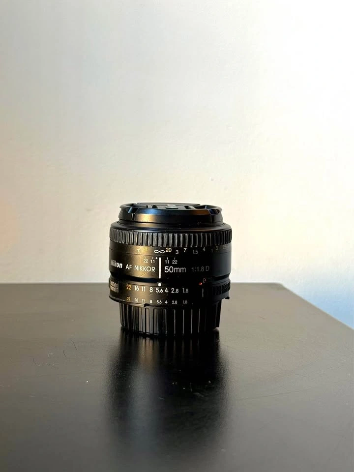 Nikon AF NIKKOR 50mm f/1.8D (F Mount) - photo 3