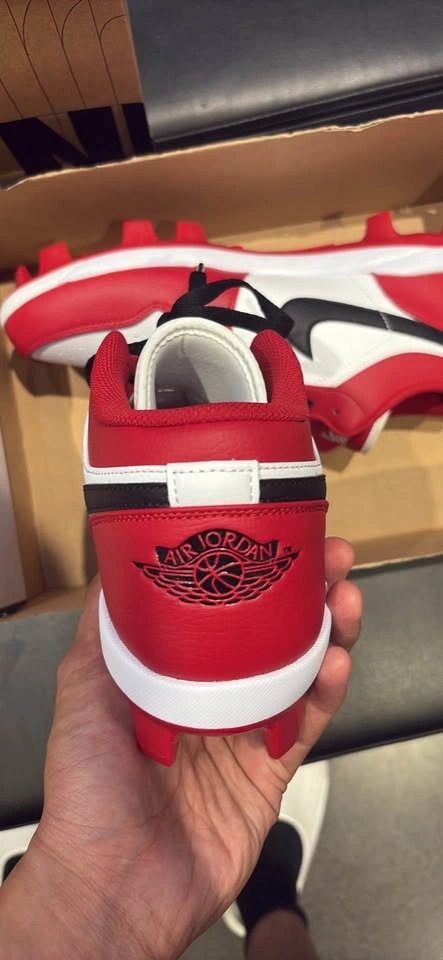Jordan 1 cleats size 12 - photo 2