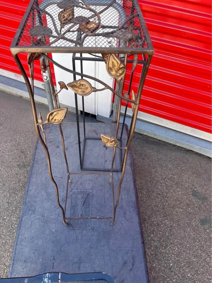 Plant Stand - photo 3