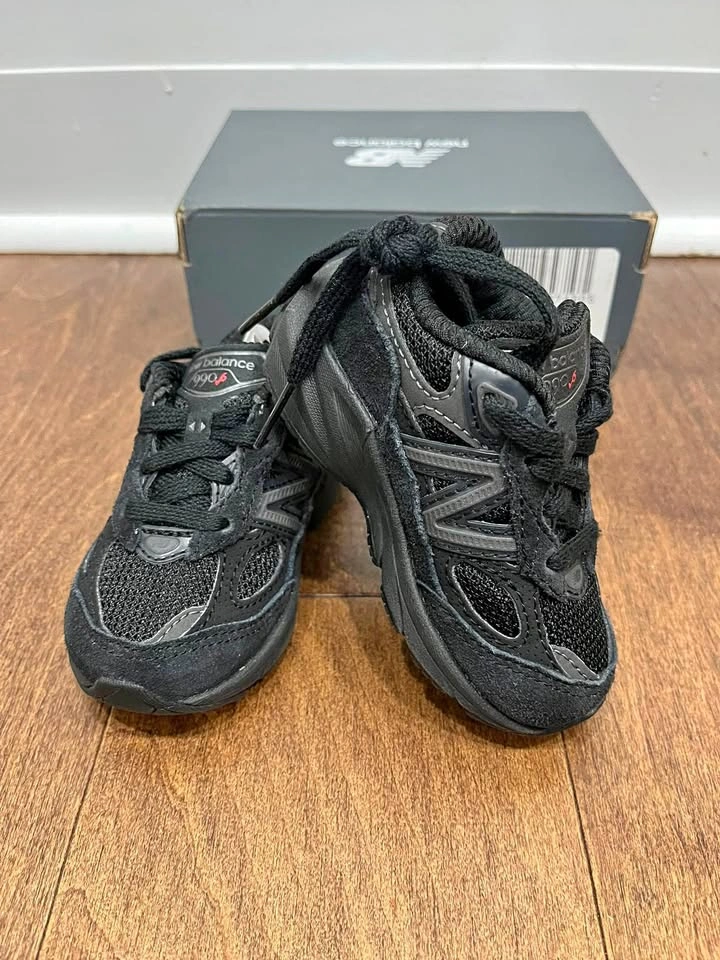 New Balance 990v6 Toddler Shoes SZ 4